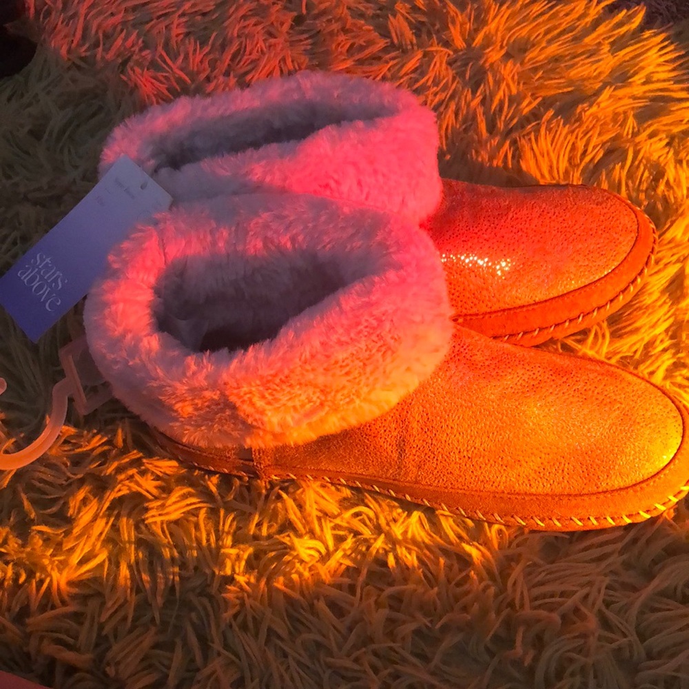 !NTW! Never worn stars above slippers!